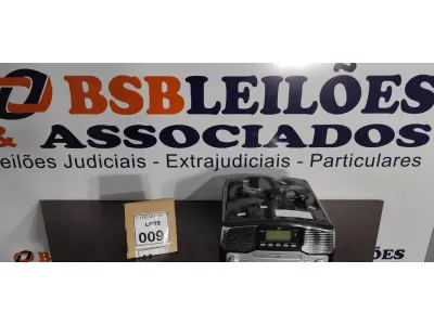 LOTE 009 - 01 TOCA DISCOS E RÁDIO FM. (NO ESTADO) ATENÇÃO! FAZER A VISITAÇÃO ANTES DE ARREMATAR, NÃO SABEMOS SE FUNCIONA, LEILÃO NÃO TEM GARANTIA E NEM DEVOLUÇÃO, SUJEITO A POSSÍVEIS AVARIAS VISÍVEIS/OCULTAS E/OU AUSÊNCIA DE COMPONENTES.