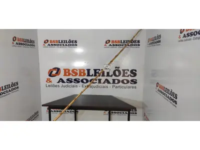 LOTE 557 - 05 VARAS DE BAMBU. (NO ESTADO) ATENÇÃO! FAZER A VISITAÇÃO ANTES DE ARREMATAR, NÃO SABEMOS SE FUNCIONA, LEILÃO NÃO TEM GARANTIA E NEM DEVOLUÇÃO, SUJEITO A POSSÍVEIS AVARIAS VISÍVEIS/OCULTAS E/OU AUSÊNCIA DE COMPONENTES.