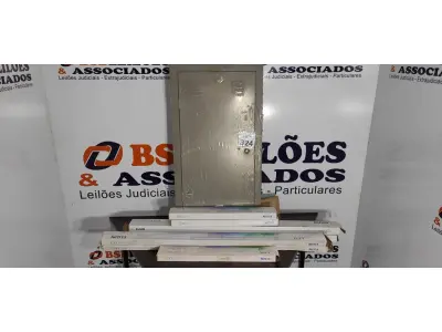 LOTE 324 - 01 QUADRO ELÉTRICO E 07 LÂMPADAS DE LED ELGIN. (NO ESTADO) ATENÇÃO! FAZER A VISITAÇÃO ANTES DE ARREMATAR, NÃO SABEMOS SE FUNCIONA. LEILÃO NÃO TEM GARANTIA E NEM DEVOLUÇÃO, SUJEITO A POSSÍVEIS AVARIAS VISÍVEIS/OCULTAS E/OU AUSÊNCIA DE COMPONENTES.