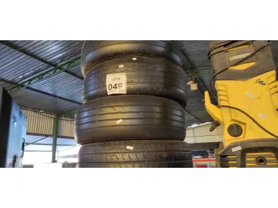 LOTE 049 - 04 PNEUS USADOS 205-55 ARO 16. (NO ESTADO) ATENÇÃO! FAZER A VISITAÇÃO ANTES DE ARREMATAR, NÃO SABEMOS SE FUNCIONA. LEILÃO NÃO TEM GARANTIA E NEM DEVOLUÇÃO, SUJEITO A POSSÍVEIS AVARIAS VISÍVEIS/OCULTAS E/OU AUSÊNCIA DE COMPONENTES.