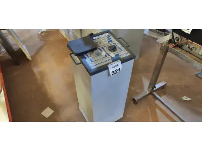 LOTE 321 - 01 EQUIPAMENTO THEMOPULSE. (NO ESTADO) ATENÇÃO! FAZER A VISITAÇÃO ANTES DE ARREMATAR, NÃO SABEMOS SE FUNCIONA, LEILÃO NÃO TEM GARANTIA E NEM DEVOLUÇÃO, SUJEITO A POSSÍVEIS AVARIAS VISÍVEIS/OCULTAS E/OU AUSÊNCIA DE COMPONENTES.
