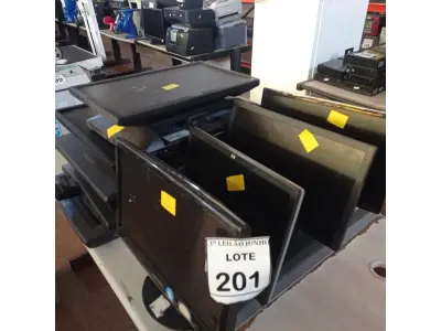 LOTE 201 - 15 NOTEBOOKS DE MARCAS E MODELOS DIVERSOS. (NO ESTADO) ATENÇÃO! FAZER A VISITAÇÃO ANTES DE ARREMATAR, NÃO SABEMOS SE FUNCIONA, LEILÃO NÃO TEM GARANTIA E NEM DEVOLUÇÃO, SUJEITO A POSSÍVEIS AVARIAS VISÍVEIS/OCULTAS E/OU AUSÊNCIA DE COMPONENTES.
