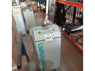 LOTE 221 - 01 MICROTHERM. (NO ESTADO) ATENÇÃO! FAZER A VISITAÇÃO ANTES DE ARREMATAR, NÃO SABEMOS SE FUNCIONA, LEILÃO NÃO TEM GARANTIA E NEM DEVOLUÇÃO, SUJEITO A POSSÍVEIS AVARIAS VISÍVEIS/OCULTAS E/OU AUSÊNCIA DE COMPONENTES.