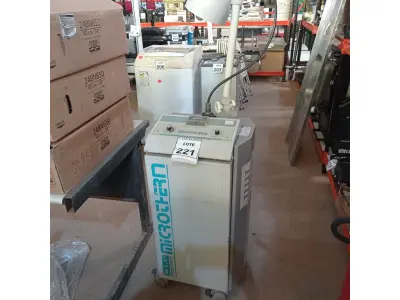 LOTE 221 - 01 MICROTHERM. (NO ESTADO) ATENÇÃO! FAZER A VISITAÇÃO ANTES DE ARREMATAR, NÃO SABEMOS SE FUNCIONA, LEILÃO NÃO TEM GARANTIA E NEM DEVOLUÇÃO, SUJEITO A POSSÍVEIS AVARIAS VISÍVEIS/OCULTAS E/OU AUSÊNCIA DE COMPONENTES.