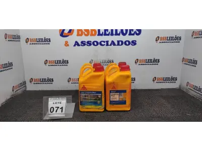 LOTE 071 - 04 CHAPISCOS PLUS COM 3,6L MARCA SIKA. (NO ESTADO) ATENÇÃO! FAZER A VISITAÇÃO ANTES DE ARREMATAR, NÃO SABEMOS SE FUNCIONA. LEILÃO NÃO TEM GARANTIA E NEM DEVOLUÇÃO, SUJEITO A POSSÍVEIS AVARIAS VISÍVEIS/OCULTAS E/OU AUSÊNCIA DE COMPONENTES.