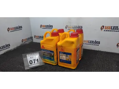 LOTE 071 - 04 CHAPISCOS PLUS COM 3,6L MARCA SIKA. (NO ESTADO) ATENÇÃO! FAZER A VISITAÇÃO ANTES DE ARREMATAR, NÃO SABEMOS SE FUNCIONA. LEILÃO NÃO TEM GARANTIA E NEM DEVOLUÇÃO, SUJEITO A POSSÍVEIS AVARIAS VISÍVEIS/OCULTAS E/OU AUSÊNCIA DE COMPONENTES.