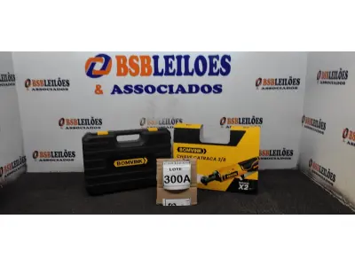 LOTE 300 - CHAVE CATRACA 3/8 COM DUAS BATERIAS MALETA  E ACESSÓRIOS. (NO ESTADO) ATENÇÃO! FAZER A VISITAÇÃO ANTES DE ARREMATAR, NÃO SABEMOS SE FUNCIONA, LEILÃO NÃO TEM GARANTIA E NEM DEVOLUÇÃO, SUJEITO A POSSÍVEIS AVARIAS VISÍVEIS/OCULTAS E/OU AUSÊNCIA DE COMPONENTES. 