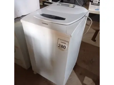 LOTE 351 - 01 MÁQUINA DE LAVAR MARCA BRASTEMP 5KG. (NO ESTADO) ATENÇÃO! FAZER A VISITAÇÃO ANTES DE ARREMATAR, NÃO SABEMOS SE FUNCIONA. LEILÃO NÃO TEM GARANTIA E NEM DEVOLUÇÃO, SUJEITO A POSSÍVEIS AVARIAS VISÍVEIS/OCULTAS E/OU AUSÊNCIA DE COMPONENTES.