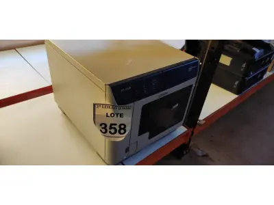 LOTE 358 - 01 IMPRESSORA E GRAVADORA DE CD E DVD PP100 II MARCA EPSON. (NO ESTADO) ATENÇÃO! FAZER A VISITAÇÃO ANTES DE ARREMATAR, NÃO SABEMOS SE FUNCIONA, LEILÃO NÃO TEM GARANTIA E NEM DEVOLUÇÃO, SUJEITO A POSSÍVEIS AVARIAS VISÍVEIS/OCULTAS E/OU AUSÊNCIA DE COMPONENTES.