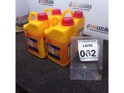 LOTE 062 - 04 CHAPISCOS PLUS COM 3,6L MARCA SIKA.  (NO ESTADO) ATENÇÃO! FAZER A VISITAÇÃO ANTES DE ARREMATAR, NÃO SABEMOS SE FUNCIONA. LEILÃO NÃO TEM GARANTIA E NEM DEVOLUÇÃO, SUJEITO A POSSÍVEIS AVARIAS VISÍVEIS/OCULTAS E/OU AUSÊNCIA DE COMPONENTES.