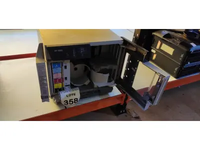 LOTE 358 - 01 IMPRESSORA E GRAVADORA DE CD E DVD PP100 II MARCA EPSON. (NO ESTADO) ATENÇÃO! FAZER A VISITAÇÃO ANTES DE ARREMATAR, NÃO SABEMOS SE FUNCIONA, LEILÃO NÃO TEM GARANTIA E NEM DEVOLUÇÃO, SUJEITO A POSSÍVEIS AVARIAS VISÍVEIS/OCULTAS E/OU AUSÊNCIA DE COMPONENTES.