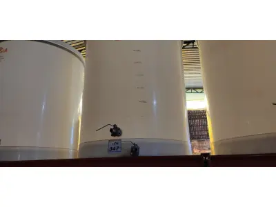 LOTE 347 - 01 FERMENTADORA DE 1.000 LITROS PP PLASUL COM TORNEIRA DE INOX. (NO ESTADO) ATENÇÃO! FAZER A VISITAÇÃO ANTES DE ARREMATAR, NÃO SABEMOS SE FUNCIONA. LEILÃO NÃO TEM GARANTIA E NEM DEVOLUÇÃO, SUJEITO A POSSÍVEIS AVARIAS VISÍVEIS/OCULTAS E/OU AUSÊNCIA DE COMPONENTES.