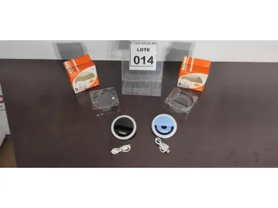 LOTE 014 - 02 SELFIE RING LIGHT PARA CELULARES.  (NO ESTADO) ATENÇÃO! FAZER A VISITAÇÃO ANTES DE ARREMATAR, NÃO SABEMOS SE FUNCIONA. LEILÃO NÃO TEM GARANTIA E NEM DEVOLUÇÃO, SUJEITO A POSSÍVEIS AVARIAS VISÍVEIS/OCULTAS E/OU AUSÊNCIA DE COMPONENTES.