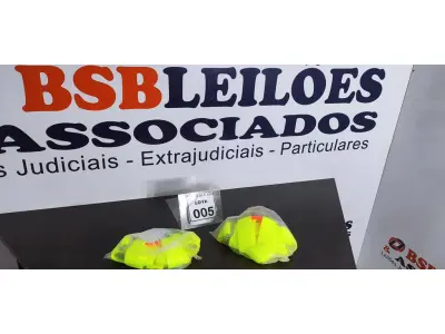 LOTE 005 - 02 CINTAS DE SEGURANÇA.  (NO ESTADO) ATENÇÃO! FAZER A VISITAÇÃO ANTES DE ARREMATAR, NÃO SABEMOS SE FUNCIONA. LEILÃO NÃO TEM GARANTIA E NEM DEVOLUÇÃO, SUJEITO A POSSÍVEIS AVARIAS VISÍVEIS/OCULTAS E/OU AUSÊNCIA DE COMPONENTES.