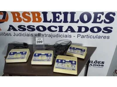 LOTE 099 - 04 APARELHOS DE ELETRO ESTIMULAÇÃO MARCA PHYSIOTONUS III. (NO ESTADO) ATENÇÃO! FAZER A VISITAÇÃO ANTES DE ARREMATAR, NÃO SABEMOS SE FUNCIONA. LEILÃO NÃO TEM GARANTIA E NEM DEVOLUÇÃO, SUJEITO A POSSÍVEIS AVARIAS VISÍVEIS/OCULTAS E/OU AUSÊNCIA DE COMPONENTES.