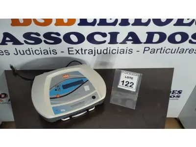 LOTE 122 - 01 APARELHO DE MICRODERMOABRASÃO. (NO ESTADO) ATENÇÃO! FAZER A VISITAÇÃO ANTES DE ARREMATAR, NÃO SABEMOS SE FUNCIONA. LEILÃO NÃO TEM GARANTIA E NEM DEVOLUÇÃO, SUJEITO A POSSÍVEIS AVARIAS VISÍVEIS/OCULTAS E/OU AUSÊNCIA DE COMPONENTES.