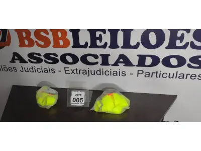 LOTE 005 - 02 CINTAS DE SEGURANÇA.  (NO ESTADO) ATENÇÃO! FAZER A VISITAÇÃO ANTES DE ARREMATAR, NÃO SABEMOS SE FUNCIONA. LEILÃO NÃO TEM GARANTIA E NEM DEVOLUÇÃO, SUJEITO A POSSÍVEIS AVARIAS VISÍVEIS/OCULTAS E/OU AUSÊNCIA DE COMPONENTES.
