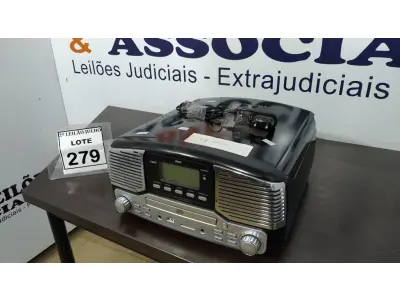 LOTE 279 - 01 TOCA DISCOS E FM. (NO ESTADO) ATENÇÃO! FAZER A VISITAÇÃO ANTES DE ARREMATAR, NÃO SABEMOS SE FUNCIONA, LEILÃO NÃO TEM GARANTIA E NEM DEVOLUÇÃO, SUJEITO A POSSÍVEIS AVARIAS VISÍVEIS/OCULTAS E/OU AUSÊNCIA DE COMPONENTES.