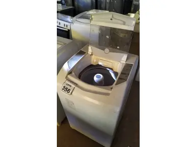 LOTE 356 - 01 MÁQUINA DE LAVAR ROUPAS BRASTEMP 8KG 127V. (NO ESTADO) ATENÇÃO! FAZER A VISITAÇÃO ANTES DE ARREMATAR, NÃO SABEMOS SE FUNCIONA. LEILÃO NÃO TEM GARANTIA E NEM DEVOLUÇÃO, SUJEITO A POSSÍVEIS AVARIAS VISÍVEIS/OCULTAS E/OU AUSÊNCIA DE COMPONENTES.