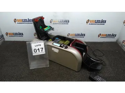 LOTE 017 - 01 IMPRESSORA DE CRACHÁ. (NO ESTADO) ATENÇÃO! FAZER A VISITAÇÃO ANTES DE ARREMATAR, NÃO SABEMOS SE FUNCIONA, LEILÃO NÃO TEM GARANTIA E NEM DEVOLUÇÃO, SUJEITO A POSSÍVEIS AVARIAS VISÍVEIS/OCULTAS E/OU AUSÊNCIA DE COMPONENTES.