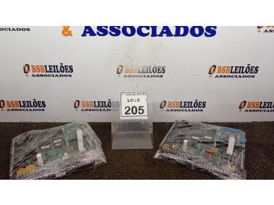 LOTE 205 - 02 PLACAS MÃE. (NO ESTADO) ATENÇÃO! FAZER A VISITAÇÃO ANTES DE ARREMATAR, NÃO SABEMOS SE FUNCIONA, LEILÃO NÃO TEM GARANTIA E NEM DEVOLUÇÃO, SUJEITO A POSSÍVEIS AVARIAS VISÍVEIS/OCULTAS E/OU AUSÊNCIA DE COMPONENTES.