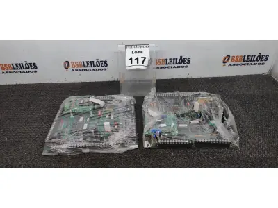 LOTE 117 - 02 PLACAS MÃE. (NO ESTADO) ATENÇÃO! FAZER A VISITAÇÃO ANTES DE ARREMATAR, NÃO SABEMOS SE FUNCIONA, LEILÃO NÃO TEM GARANTIA E NEM DEVOLUÇÃO, SUJEITO A POSSÍVEIS AVARIAS VISÍVEIS/OCULTAS E/OU AUSÊNCIA DE COMPONENTES.