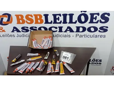 LOTE 081 - 01 LOTE COM VÁRIOS SELANTES SILICONE E COLA DE CONTATO UNIVERSAL. (NO ESTADO) ATENÇÃO! FAZER A VISITAÇÃO ANTES DE ARREMATAR, NÃO SABEMOS SE FUNCIONA, LEILÃO NÃO TEM GARANTIA E NEM DEVOLUÇÃO, SUJEITO A POSSÍVEIS AVARIAS VISÍVEIS/OCULTAS E/OU AUSÊNCIA DE COMPONENTES.