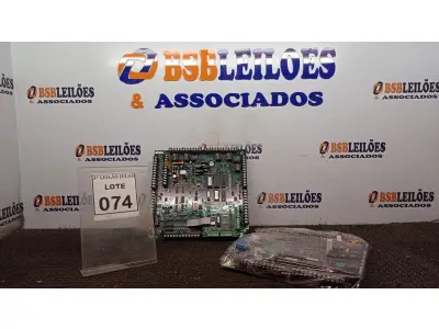 LOTE 074 - 02 PLACAS MÃE. (NO ESTADO) ATENÇÃO! FAZER A VISITAÇÃO ANTES DE ARREMATAR, NÃO SABEMOS SE FUNCIONA, LEILÃO NÃO TEM GARANTIA E NEM DEVOLUÇÃO, SUJEITO A POSSÍVEIS AVARIAS VISÍVEIS/OCULTAS E/OU AUSÊNCIA DE COMPONENTES.