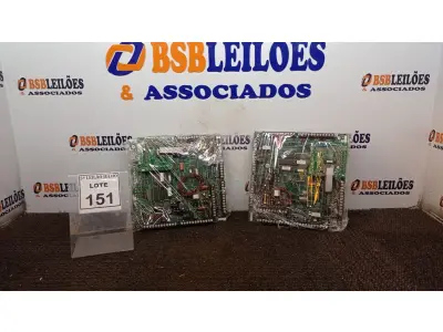 LOTE 151 - 02 PLACAS MÃE. (NO ESTADO) ATENÇÃO! FAZER A VISITAÇÃO ANTES DE ARREMATAR, NÃO SABEMOS SE FUNCIONA, LEILÃO NÃO TEM GARANTIA E NEM DEVOLUÇÃO, SUJEITO A POSSÍVEIS AVARIAS VISÍVEIS/OCULTAS E/OU AUSÊNCIA DE COMPONENTES.