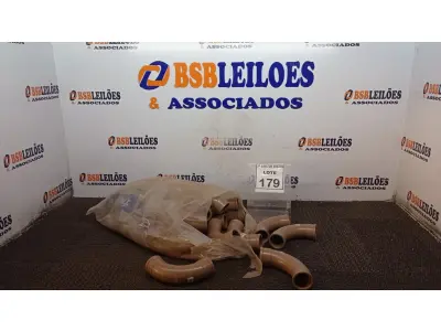 LOTE 179 - 01 LOTE COM VÁRIAS CURVAS 90-40MM MARCA KRONA. (NO ESTADO) ATENÇÃO! FAZER A VISITAÇÃO ANTES DE ARREMATAR, NÃO SABEMOS SE FUNCIONA. LEILÃO NÃO TEM GARANTIA E NEM DEVOLUÇÃO, SUJEITO A POSSÍVEIS AVARIAS VISÍVEIS/OCULTAS E/OU AUSÊNCIA DE COMPONENTES.