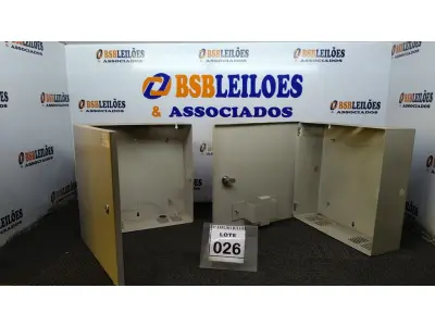 LOTE 026 - 02 QUADROS DE DISTRIBUIÇÃO DE METAL. (NO ESTADO) ATENÇÃO! FAZER A VISITAÇÃO ANTES DE ARREMATAR, NÃO SABEMOS SE FUNCIONA, LEILÃO NÃO TEM GARANTIA E NEM DEVOLUÇÃO, SUJEITO A POSSÍVEIS AVARIAS VISÍVEIS/OCULTAS E/OU AUSÊNCIA DE COMPONENTES.