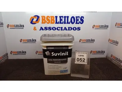 LOTE 052 - 01 BALDE DE TINTA SUVINIL INTERIORES FOSCOS 18L NA COR FOSCO BRANCO. VENCIMENTO 10/2027 (NOVO) (NO ESTADO) ATENÇÃO! FAZER A VISITAÇÃO ANTES DE ARREMATAR, NÃO SABEMOS SE FUNCIONA. LEILÃO NÃO TEM GARANTIA E NEM DEVOLUÇÃO, SUJEITO A POSSÍVEIS AVARIAS VISÍVEIS/OCULTAS E/OU AUSÊNCIA DE COMPONENTES.