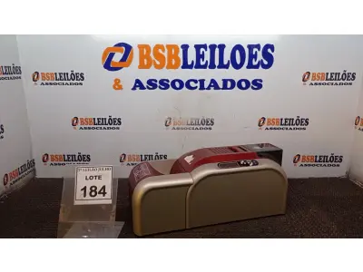 LOTE 184 - 01 IMPRESSORA DE CRACHÁ. (NO ESTADO) ATENÇÃO! FAZER A VISITAÇÃO ANTES DE ARREMATAR, NÃO SABEMOS SE FUNCIONA, LEILÃO NÃO TEM GARANTIA E NEM DEVOLUÇÃO, SUJEITO A POSSÍVEIS AVARIAS VISÍVEIS/OCULTAS E/OU AUSÊNCIA DE COMPONENTES.