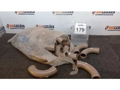 LOTE 179 - 01 LOTE COM VÁRIAS CURVAS 90-40MM MARCA KRONA. (NO ESTADO) ATENÇÃO! FAZER A VISITAÇÃO ANTES DE ARREMATAR, NÃO SABEMOS SE FUNCIONA. LEILÃO NÃO TEM GARANTIA E NEM DEVOLUÇÃO, SUJEITO A POSSÍVEIS AVARIAS VISÍVEIS/OCULTAS E/OU AUSÊNCIA DE COMPONENTES.