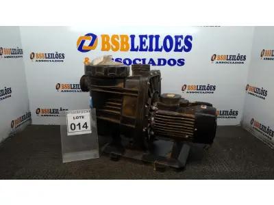 LOTE 014 - 01 BOMBA COM PRÉ FILTRO DE PISCINA. (NO ESTADO) ATENÇÃO! FAZER A VISITAÇÃO ANTES DE ARREMATAR, NÃO SABEMOS SE FUNCIONA, LEILÃO NÃO TEM GARANTIA E NEM DEVOLUÇÃO, SUJEITO A POSSÍVEIS AVARIAS VISÍVEIS/OCULTAS E/OU AUSÊNCIA DE COMPONENTES.