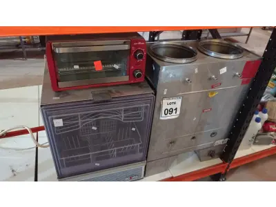 LOTE 091 - 01 CAFETEIRA INDUSTRIAL, 01 LAVA LOUCA MARCA ENXUTA E 01 FORNO ELÉTRICO MARCA BRITÂNIA. (NO ESTADO) ATENÇÃO! FAZER A VISITAÇÃO ANTES DE ARREMATAR, NÃO SABEMOS SE FUNCIONA, LEILÃO NÃO TEM GARANTIA E NEM DEVOLUÇÃO, SUJEITO A POSSÍVEIS AVARIAS VISÍVEIS/OCULTAS E/OU AUSÊNCIA DE COMPONENTES.