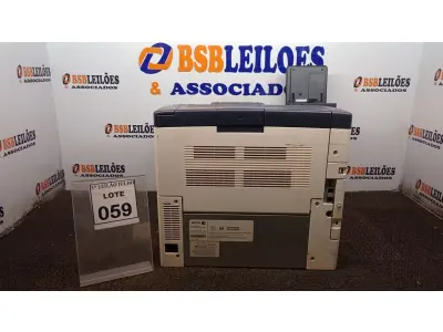 LOTE 059 - 01 IMPRESSORA MULTIFUNCIONAL COM TELA DIGITAL MODELO C400 MARCA XEROX. (NO ESTADO) ATENÇÃO! FAZER A VISITAÇÃO ANTES DE ARREMATAR, NÃO SABEMOS SE FUNCIONA, LEILÃO NÃO TEM GARANTIA E NEM DEVOLUÇÃO, SUJEITO A POSSÍVEIS AVARIAS VISÍVEIS/OCULTAS E/OU AUSÊNCIA DE COMPONENTES.