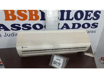 LOTE 089 - 01 EVAPORADORA 14.600BTUS MARCA TRANE. (NO ESTADO) ATENÇÃO! FAZER A VISITAÇÃO ANTES DE ARREMATAR, NÃO SABEMOS SE FUNCIONA, LEILÃO NÃO TEM GARANTIA E NEM DEVOLUÇÃO, SUJEITO A POSSÍVEIS AVARIAS VISÍVEIS/OCULTAS E/OU AUSÊNCIA DE COMPONENTES.