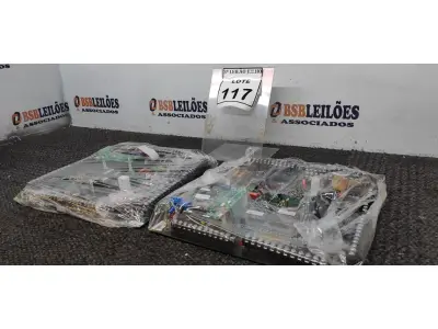 LOTE 117 - 02 PLACAS MÃE. (NO ESTADO) ATENÇÃO! FAZER A VISITAÇÃO ANTES DE ARREMATAR, NÃO SABEMOS SE FUNCIONA, LEILÃO NÃO TEM GARANTIA E NEM DEVOLUÇÃO, SUJEITO A POSSÍVEIS AVARIAS VISÍVEIS/OCULTAS E/OU AUSÊNCIA DE COMPONENTES.