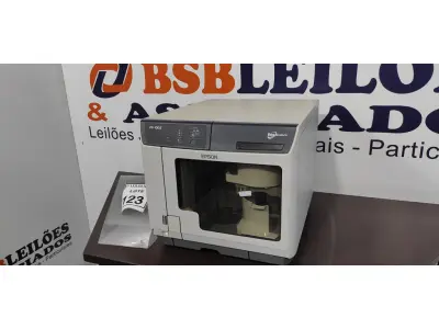 LOTE 123 - 01 IMPRESSORA E GRAVADORA DE CD E DVD PP100 II MARCA EPSON. (NO ESTADO) ATENÇÃO! FAZER A VISITAÇÃO ANTES DE ARREMATAR, NÃO SABEMOS SE FUNCIONA, LEILÃO NÃO TEM GARANTIA E NEM DEVOLUÇÃO, SUJEITO A POSSÍVEIS AVARIAS VISÍVEIS/OCULTAS E/OU AUSÊNCIA DE COMPONENTES.