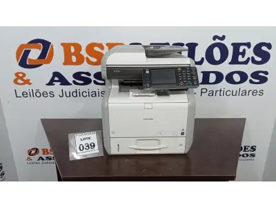 LOTE 039 - 01 IMPRESSORA MULTIFUNCIONAL MODELO SP4510SF MARCA RICOH. (NO ESTADO) ATENÇÃO! FAZER A VISITAÇÃO ANTES DE ARREMATAR, NÃO SABEMOS SE FUNCIONA, LEILÃO NÃO TEM GARANTIA E NEM DEVOLUÇÃO, SUJEITO A POSSÍVEIS AVARIAS VISÍVEIS/OCULTAS E/OU AUSÊNCIA DE COMPONENTES.