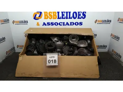 LOTE 018 - 01 LOTE COM GRANDE QUANTIDADE DE ACESSÓRIOS PARA CÂMERAS DE MONITORAMENTO. (NO ESTADO) ATENÇÃO! FAZER A VISITAÇÃO ANTES DE ARREMATAR, NÃO SABEMOS SE FUNCIONA, LEILÃO NÃO TEM GARANTIA E NEM DEVOLUÇÃO, SUJEITO A POSSÍVEIS AVARIAS VISÍVEIS/OCULTAS E/OU AUSÊNCIA DE COMPONENTES.