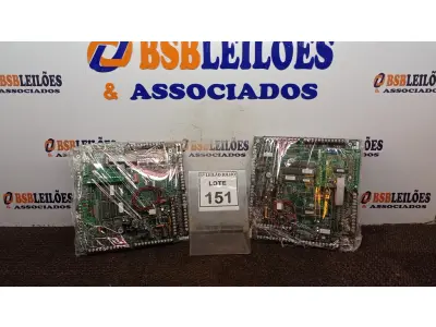 LOTE 151 - 02 PLACAS MÃE. (NO ESTADO) ATENÇÃO! FAZER A VISITAÇÃO ANTES DE ARREMATAR, NÃO SABEMOS SE FUNCIONA, LEILÃO NÃO TEM GARANTIA E NEM DEVOLUÇÃO, SUJEITO A POSSÍVEIS AVARIAS VISÍVEIS/OCULTAS E/OU AUSÊNCIA DE COMPONENTES.