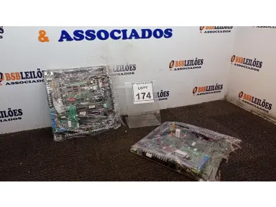 LOTE 174 - 02 PLACAS MÃE. (NO ESTADO) ATENÇÃO! FAZER A VISITAÇÃO ANTES DE ARREMATAR, NÃO SABEMOS SE FUNCIONA, LEILÃO NÃO TEM GARANTIA E NEM DEVOLUÇÃO, SUJEITO A POSSÍVEIS AVARIAS VISÍVEIS/OCULTAS E/OU AUSÊNCIA DE COMPONENTES.