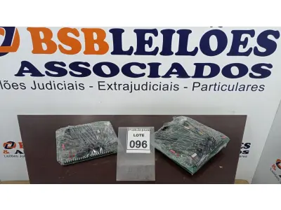 LOTE 096 - 02 PLACAS MÃE. (NO ESTADO) ATENÇÃO! FAZER A VISITAÇÃO ANTES DE ARREMATAR, NÃO SABEMOS SE FUNCIONA, LEILÃO NÃO TEM GARANTIA E NEM DEVOLUÇÃO, SUJEITO A POSSÍVEIS AVARIAS VISÍVEIS/OCULTAS E/OU AUSÊNCIA DE COMPONENTES.