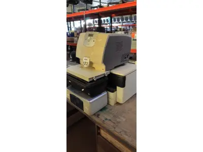 LOTE 127 - 04 IMPRESSORAS E 01 SCANNER DE MARCAS E MODELOS DIVERSOS. (NO ESTADO) ATENÇÃO! FAZER A VISITAÇÃO ANTES DE ARREMATAR, NÃO SABEMOS SE FUNCIONA, LEILÃO NÃO TEM GARANTIA E NEM DEVOLUÇÃO, SUJEITO A POSSÍVEIS AVARIAS VISÍVEIS/OCULTAS E/OU AUSÊNCIA DE COMPONENTES.
