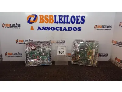 LOTE 161 - 02 PLACAS MÃE. (NO ESTADO) ATENÇÃO! FAZER A VISITAÇÃO ANTES DE ARREMATAR, NÃO SABEMOS SE FUNCIONA, LEILÃO NÃO TEM GARANTIA E NEM DEVOLUÇÃO, SUJEITO A POSSÍVEIS AVARIAS VISÍVEIS/OCULTAS E/OU AUSÊNCIA DE COMPONENTES.