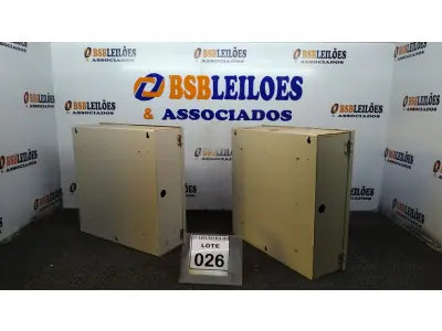 LOTE 026 - 02 QUADROS DE DISTRIBUIÇÃO DE METAL. (NO ESTADO) ATENÇÃO! FAZER A VISITAÇÃO ANTES DE ARREMATAR, NÃO SABEMOS SE FUNCIONA, LEILÃO NÃO TEM GARANTIA E NEM DEVOLUÇÃO, SUJEITO A POSSÍVEIS AVARIAS VISÍVEIS/OCULTAS E/OU AUSÊNCIA DE COMPONENTES.