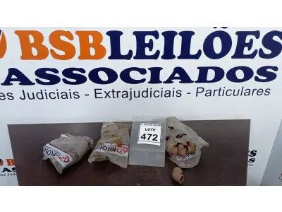 LOTE 472 - 01 LOTE COM VÁRIOS JOELHOS E LUVAS DE CORRER. (NO ESTADO) ATENÇÃO! FAZER A VISITAÇÃO ANTES DE ARREMATAR, NÃO SABEMOS SE FUNCIONA, LEILÃO NÃO TEM GARANTIA E NEM DEVOLUÇÃO, SUJEITO A POSSÍVEIS AVARIAS VISÍVEIS/OCULTAS E/OU AUSÊNCIA DE COMPONENTES.