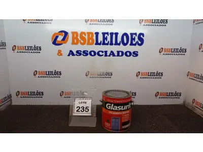 LOTE 235 - 01 LATA DE ESMALTE SINTÉTICO COM 3,6L NA COR BRILHANTE VINHO CHASSIS MARCA GLASURIT. (NO ESTADO) ATENÇÃO! FAZER A VISITAÇÃO ANTES DE ARREMATAR, NÃO SABEMOS SE FUNCIONA, LEILÃO NÃO TEM GARANTIA E NEM DEVOLUÇÃO, SUJEITO A POSSÍVEIS AVARIAS VISÍVEIS/OCULTAS E/OU AUSÊNCIA DE COMPONENTES.